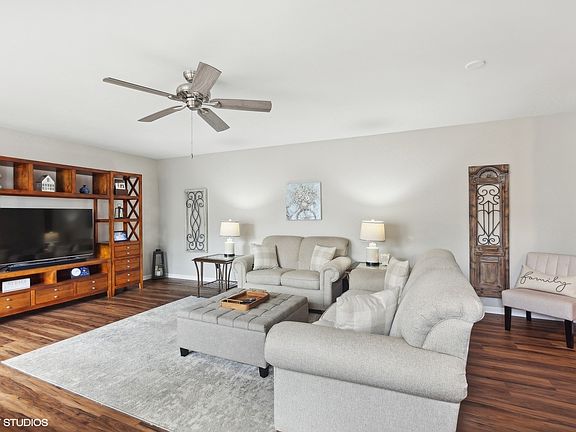 5th image of 1038 Dartmouth Dr