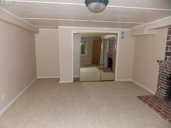 5th image of 7728 SW 10th Ave