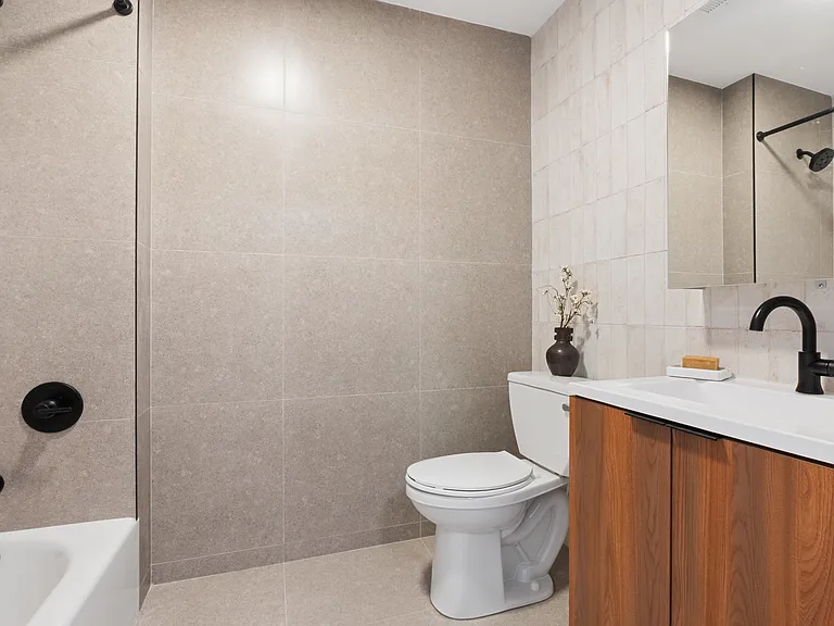 148 Beach 116 St #608 — Photo 3