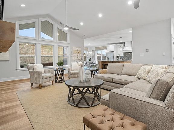 7th image of this home