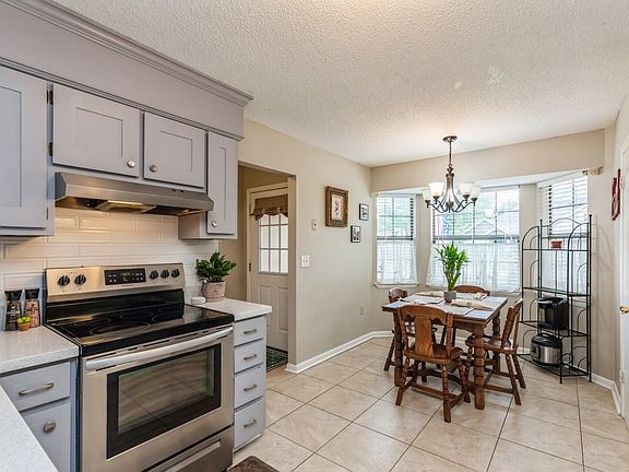 4th image of 518 Nutmeg Ave