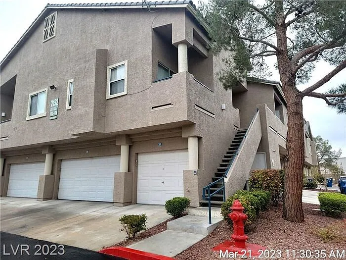 2152 Quarry Ridge St #202 — Photo 1