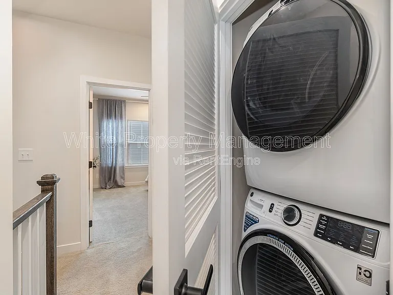 4742 Chastain Ave — Photo 15