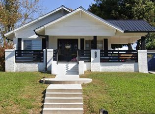 515 N Church St, Livingston, TN 38570