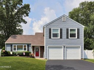 872 Devonshire Rd, Toms River, NJ 08753