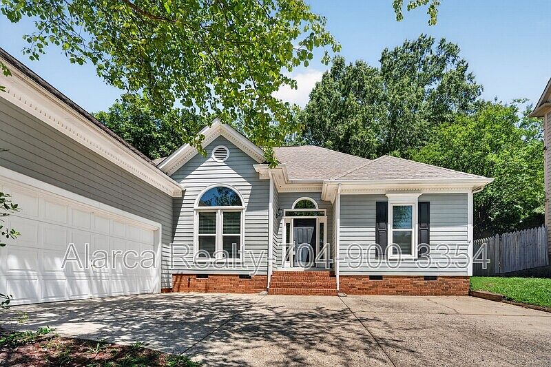 1st image of 12736 Wetherburn Ln