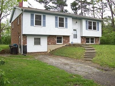 2nd image of 211 Glenwood Pl