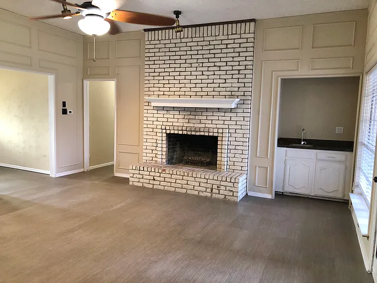 613 Trail View Ln — Photo 17