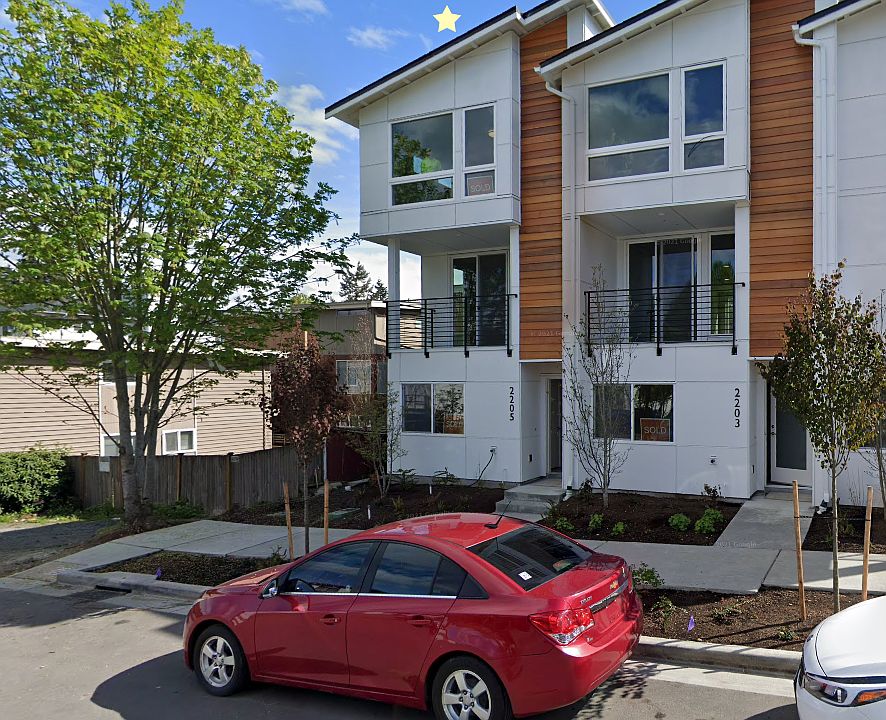 1st image of 2205 NE 88th St