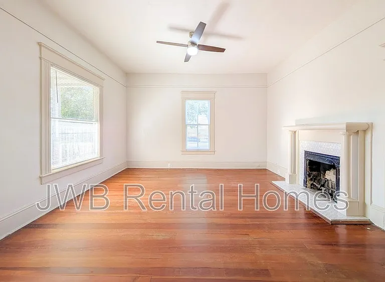 2040 N Laura St — Photo 5