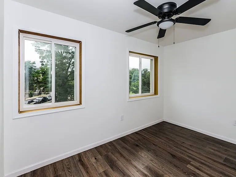4016 Livingston Rd SE — Photo 45