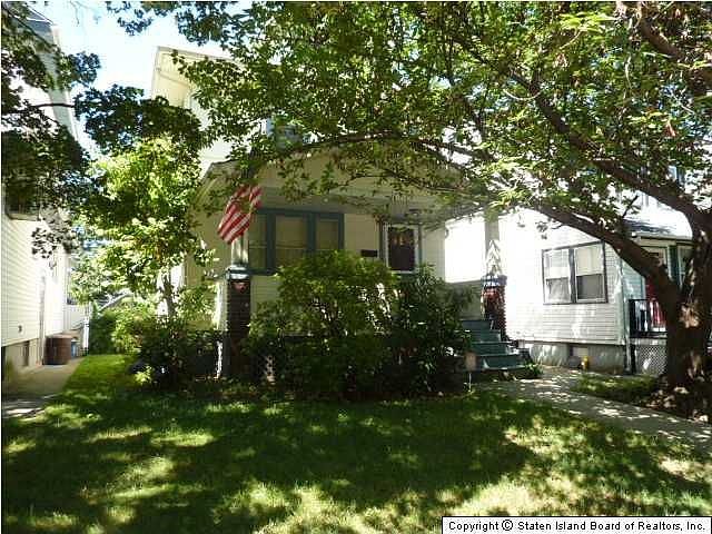 1st image of 30 Mundy Ave