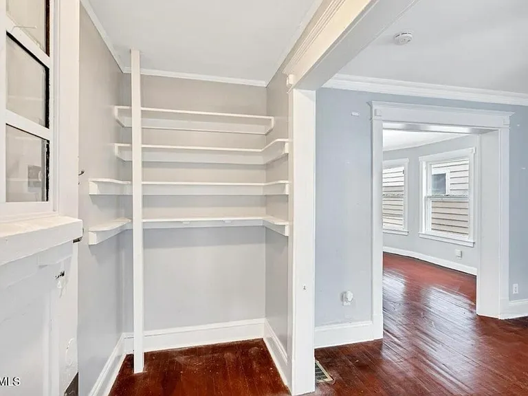 9 Kent St #1 — Photo 4