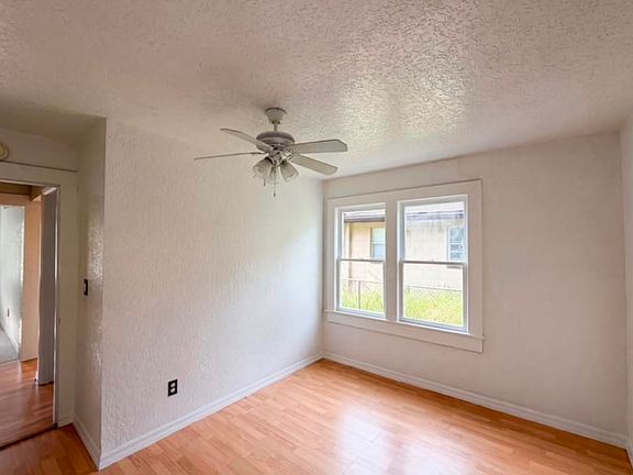 5th image of 718 Dakota Ave #18-20