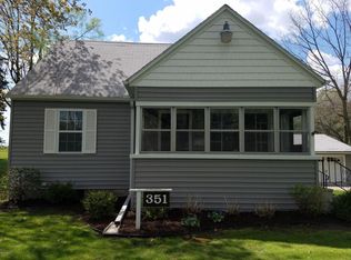 351 34th St N, Springfield, MI 49037