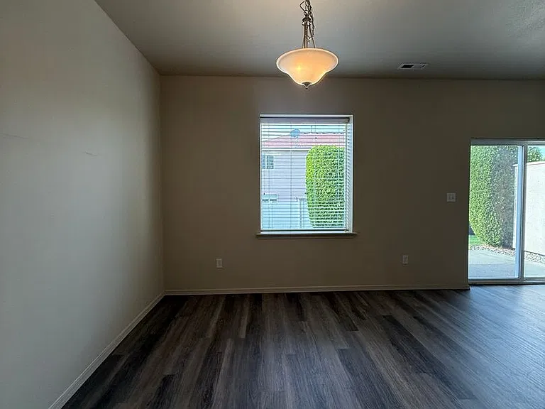 9904 Mia Ln — Photo 14