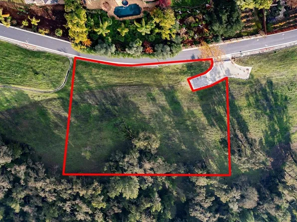 2884 Berwick Ave, Gilroy, CA 95020