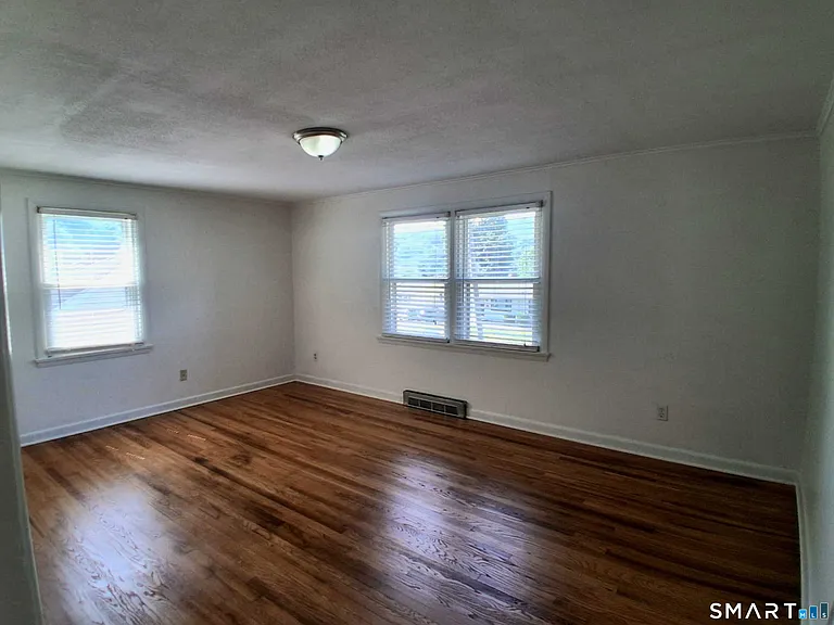 53 Le Clair Ct — Photo 6
