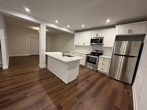 32B Fonda Rd Photo 1