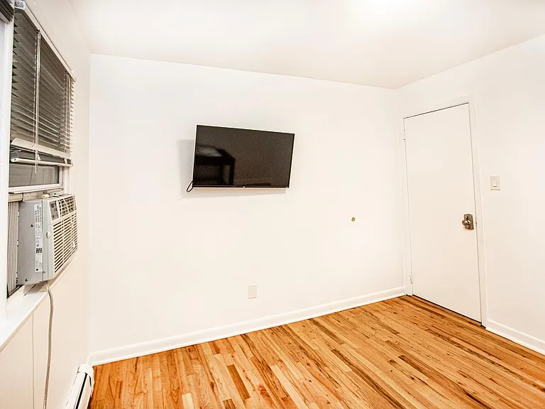 391 Manila Ave #2 — Photo 19