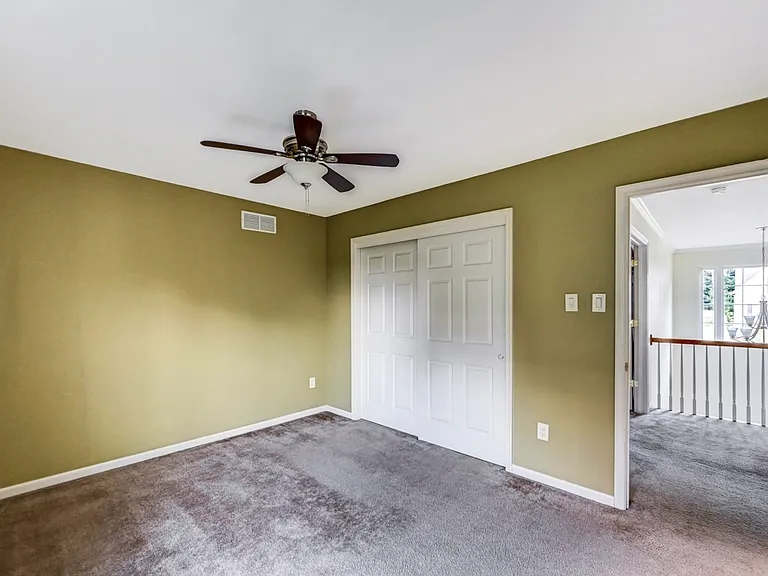 115 Daffodil Dr — Photo 34