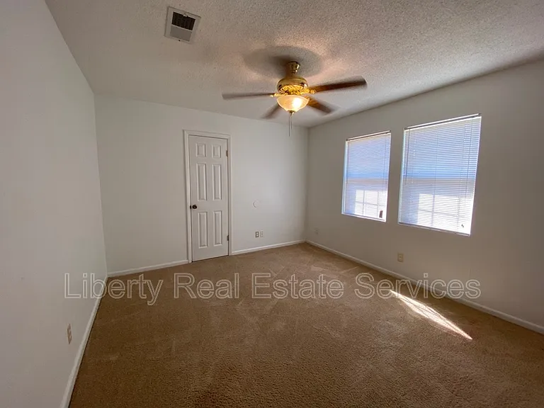 646 Fleming Rd — Photo 9