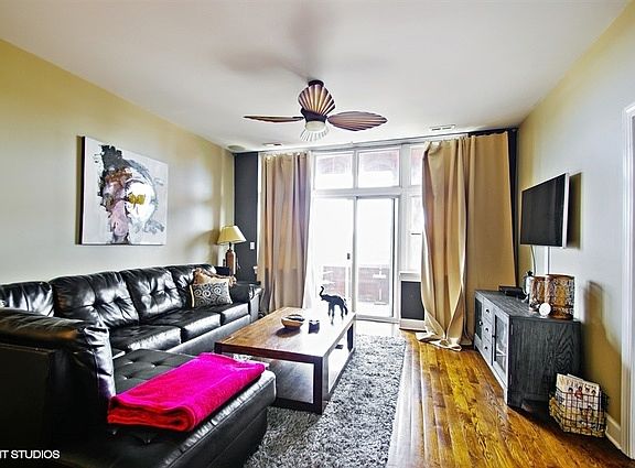 2nd image of 2700 W Belmont Ave Unit 304
