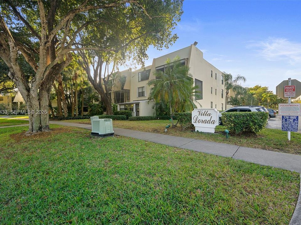 1st image of 20401 NE 30th Ave APT 320-8