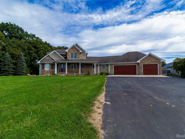 459 Maple Grove Rd, Lapeer, MI 48446