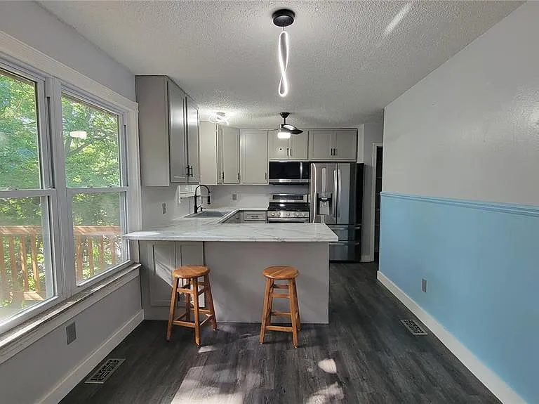2018 San Pedro Dr — Photo 5