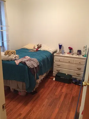 Rented by A Class Realty Long Island City LLC | media 2