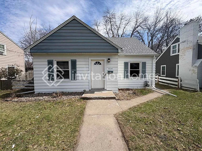 4524 Zenith Ave N — Photo 1