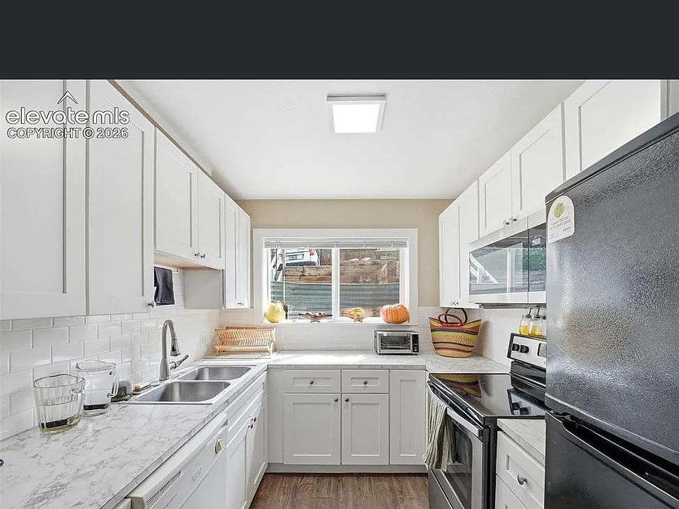 1st image of 2425 W Platte Ave