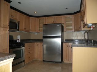 215 Sudbrook Ln, Pikesville, MD 21208