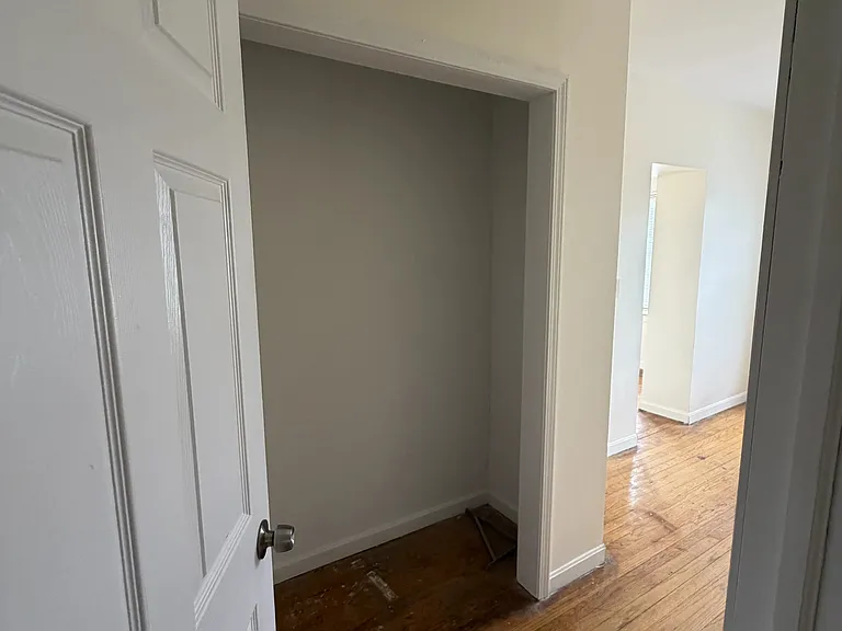 2859 S Salina St #9 — Photo 1