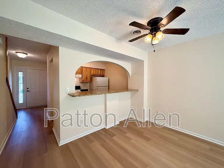 7 Dawnwood Cir — Photo 3