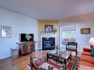 15 Ninas Way, Manchester, CT 06040