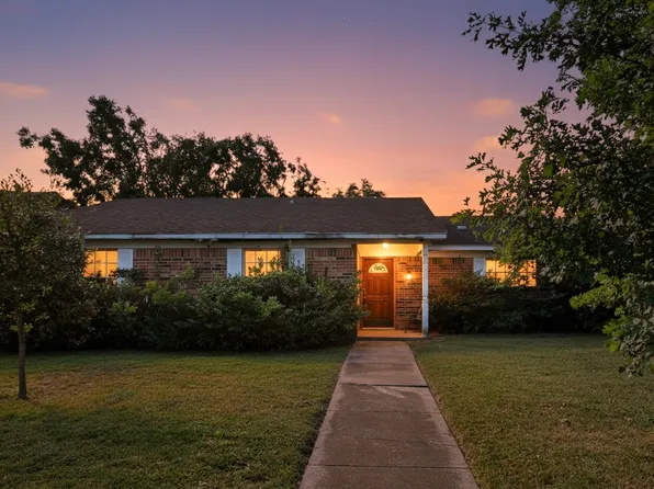 2418 Emerson Dr, Garland, TX 75044