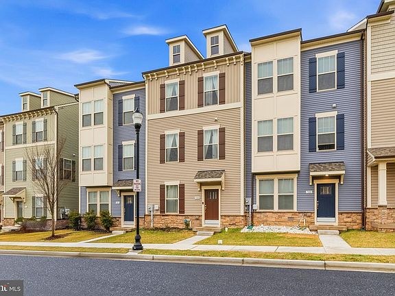 2nd image of 1320 Ricketts Rd