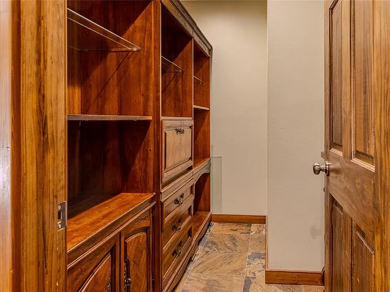 416 Sunset Dr — Photo 62