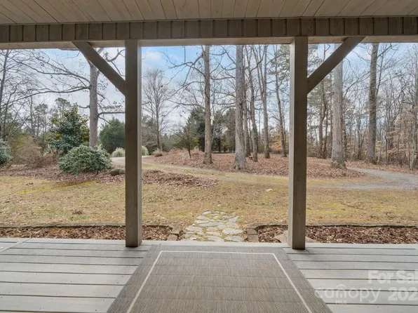 4530 Meandering Way, Conover, NC 28613