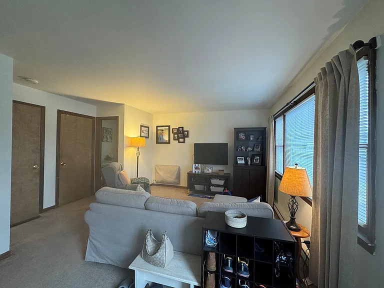 124 Stuart Ave #B — Photo 14