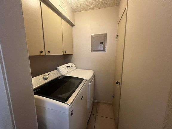 4th image of 960 Canyon Dr