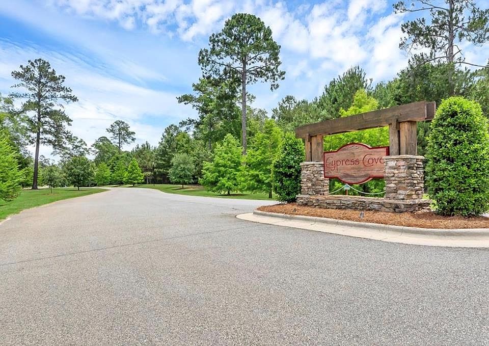 1st image of 123 Hidden Cove Ln