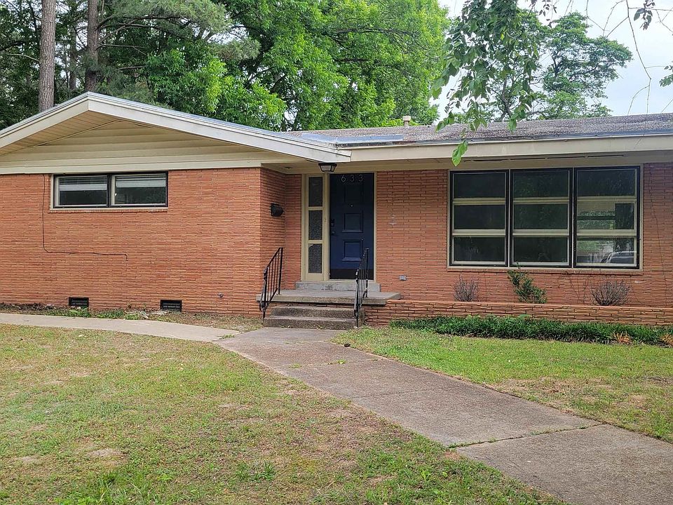 1st image of 633 W College Ave