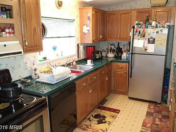 4th image of 789 Kearneysville Pike