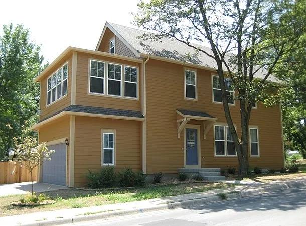 1700 Tennessee St — Photo 9
