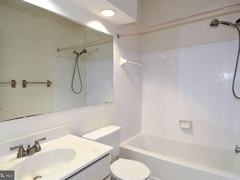 7705 Lafayette Forest Dr #33 — Photo 22
