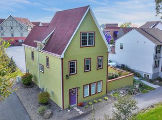 2 Bissenden Way, Reinholds, PA 17569