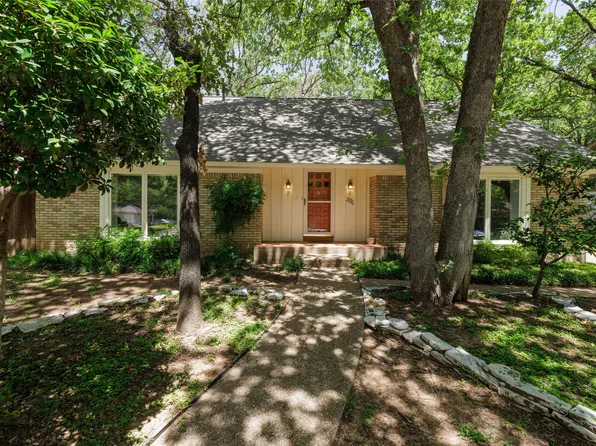 3011 Yellowstone Dr, Arlington, TX 76013